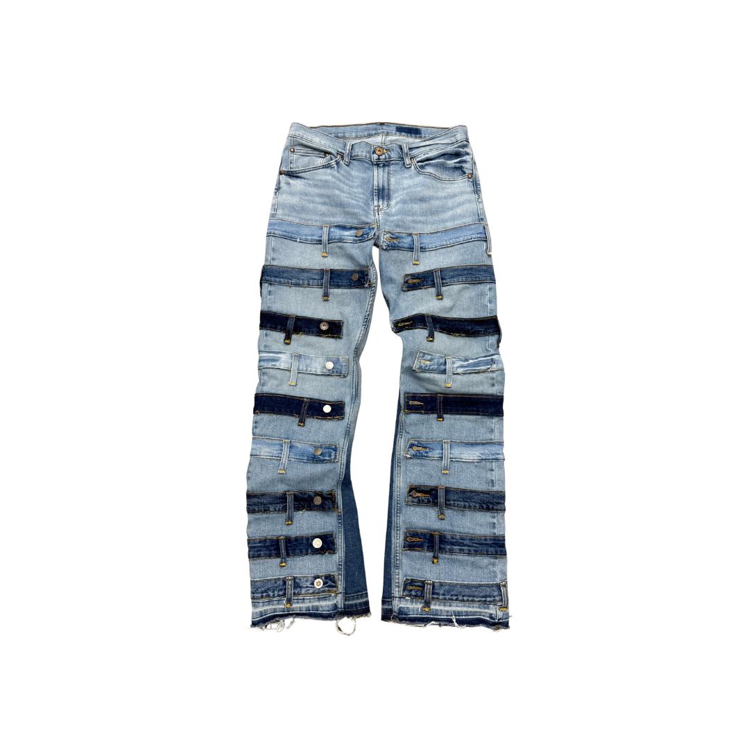 BELT WHOOPIN FLARE JEANS
